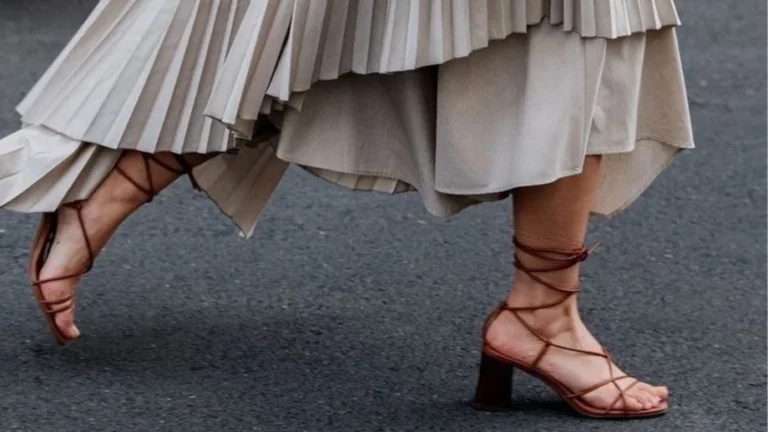 Aqui está o que sandálias usaremos neste verão (fotos)