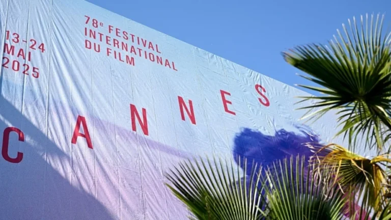 Proibiu a nudez do tapete vermelho no Festival de Cannes